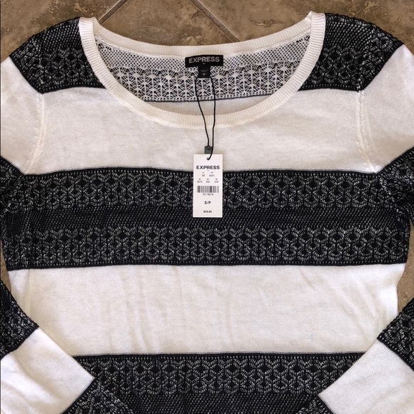 Express Long Sleeve - Picture 2 of 6